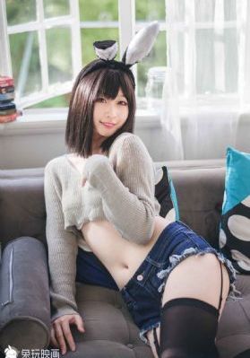 年轻的女教师_HD免费观看视频
